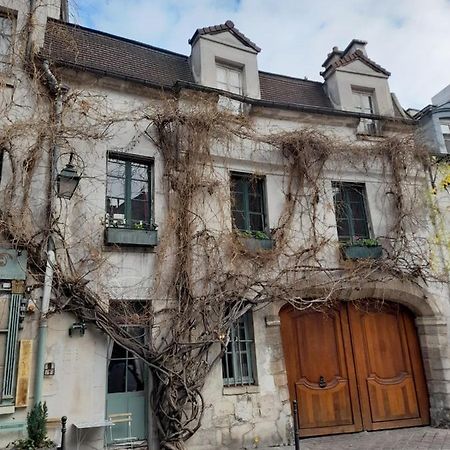 Apartamento Cosy 2 Pieces Typiquement Parisien A Notre-Dame Exterior foto